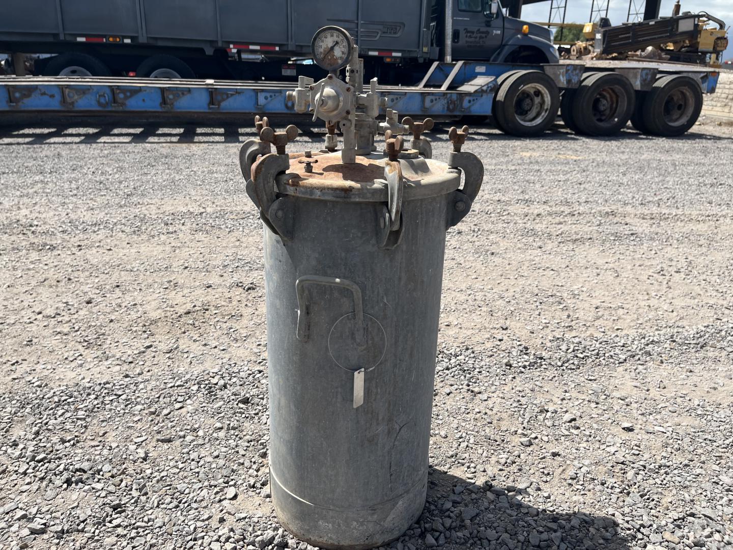 ./imagenes/INVOICE/2019/16631/TANQUE PARA PINTURA DEVILBISS QM50972 (9).JPG